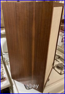 Acoustic Research AR2ax speakers Late 60's Walnut, Working, withAR logo pins Acoustic Research AR2ax speakers Late 60's Walnut, Working, withAR logo pins