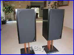 Acoustic Research AR302 speakers