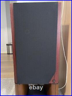 Acoustic Research AR303A Speakers / Modern Version AR3