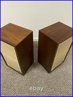 Acoustic Research AR3A Stereo Speakers Excellent Pair