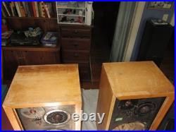 Acoustic Research AR3 Speaker Pair