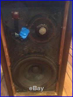 Acoustic Research AR3 Speakers