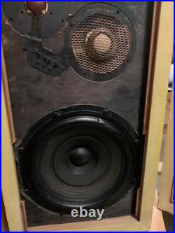 Acoustic Research AR3 Speakers