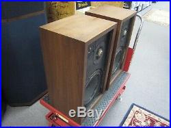 Acoustic Research AR3a 3-Way Loudspeakers Nice vintage speakers