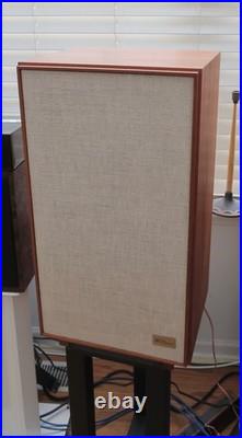 Acoustic Research AR3a Improved European model. Near excellent condition