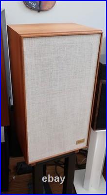 Acoustic Research AR3a Improved European model. Near excellent condition