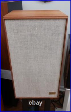 Acoustic Research AR3a Improved European model. Near excellent condition