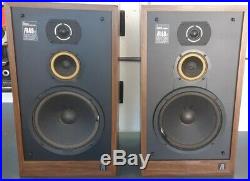 Acoustic Research AR48s Vintage Speaker Cabinets