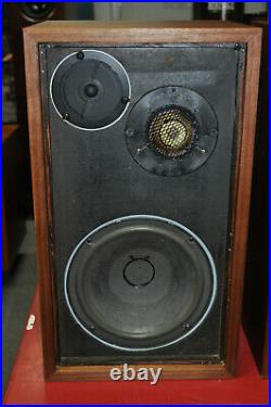 Acoustic Research AR5 Speaker Pair Good Condition