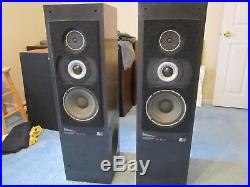 Acoustic Research AR90 speakers