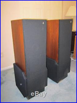 Acoustic Research AR90 speakers