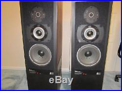 Acoustic Research AR90 speakers