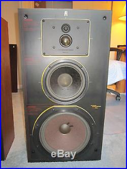 Acoustic Research AR98 LS speakers
