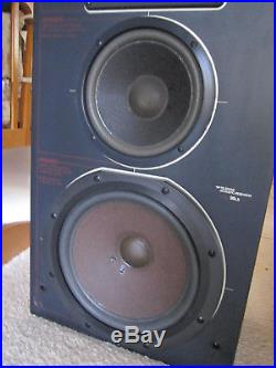 Acoustic Research AR98 LS speakers