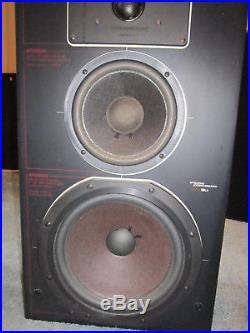 Acoustic Research AR98 LS stereo speakers
