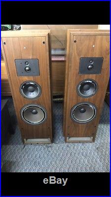Acoustic Research AR9LSI speakers