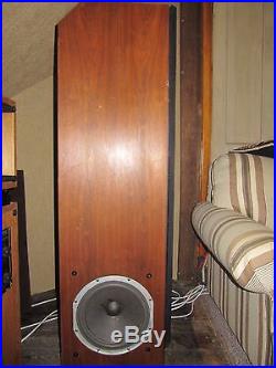 Acoustic Research AR9 Floorstanding Speakers second owner