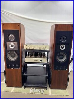 Acoustic Research AR9 Speakers