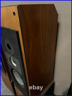 Acoustic Research AR9 Speakers, Pro Restored, 9.5/10 Condition, Original Boxes Acoustic Research AR9 Speakers, Pro Restored, 9.5/10 Condition, Original Boxes