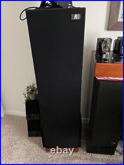 Acoustic Research AR9 speakers