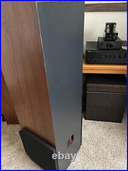 Acoustic Research AR9 speakers