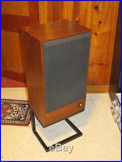 Acoustic Research AR-11 Speakers