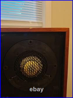 Acoustic Research AR-11b Vintage Speakers / Freshly refoamed / Yellow Tweeters