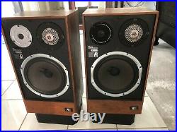 Acoustic Research AR 11b speakers