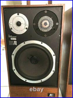 Acoustic Research AR 11b speakers