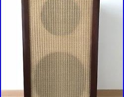 Acoustic Research AR-1 Speaker. Walnut Altec 755A