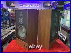 Acoustic Research AR 25 Speakers 2 Way 50 Watts RMS Vintage 1979 WORK Good Look