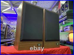 Acoustic Research AR 25 Speakers 2 Way 50 Watts RMS Vintage 1979 WORK Good Look