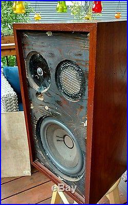 Acoustic Research AR 2AX speakers restored very good condition. Alnico, recap