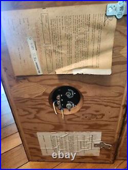 Acoustic Research AR-2A Vintage Speakers Wood Cabinets Untested Read