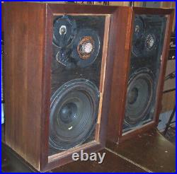 Acoustic Research AR-2A speakers