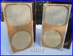 Acoustic Research AR-2Ax Set of 2 Vintage Speakers Cloth Surround Woofers