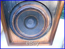 Acoustic Research AR-2Ax Set of 2 Vintage Speakers Cloth Surround Woofers