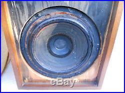 Acoustic Research AR-2Ax Set of 2 Vintage Speakers Very Nice Upgraded Woofer
