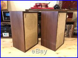 Acoustic Research AR 2Ax speakers 1 Pair Righteous Condition