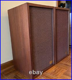 Acoustic Research AR-2a Speakers Pair, Wooden Cabinet, Well Taken Care Of