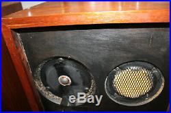 Acoustic Research AR-2ax AR2ax Speakers Excellent with Close Serial Numbers
