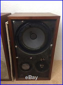 Acoustic Research AR-2ax Acoustic Suspension Loudspeaker System, Two Speakers