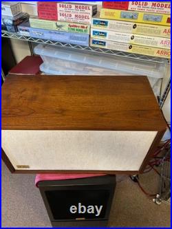 Acoustic Research AR-2ax Vintage Audiophile Speakers (Pro Re-foamed/New Pots)