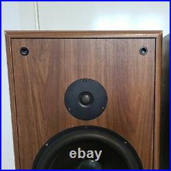 Acoustic Research AR- 30B speakers