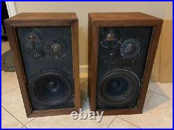 Acoustic Research AR 3 Speakers