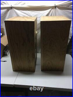 Acoustic Research AR 3 speakers