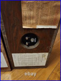 Acoustic Research AR-4X Vintage Bookshelf Speakers Acoustic Research AR-4X Vintage Bookshelf Speakers