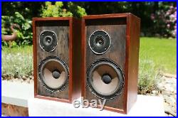 Acoustic Research AR-4X Vintage Bookshelf Speakers Made in USA