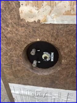 Acoustic Research AR-4x LOUDSPEAKERS Walnut Wood NICE! Tested