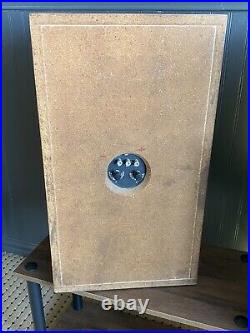 Acoustic Research AR-5 Speakers In Excellent Condition